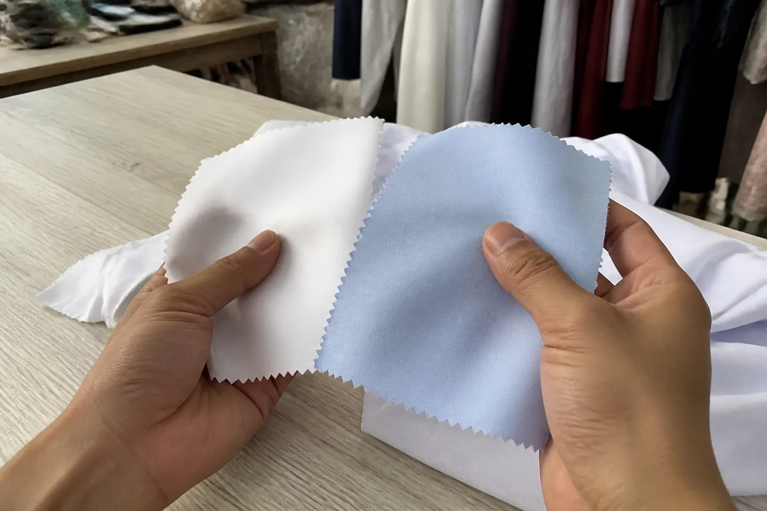 vải Bamboo và vải Kate: so sánh các mẫu vải sơ mi trong cùng điều kiện